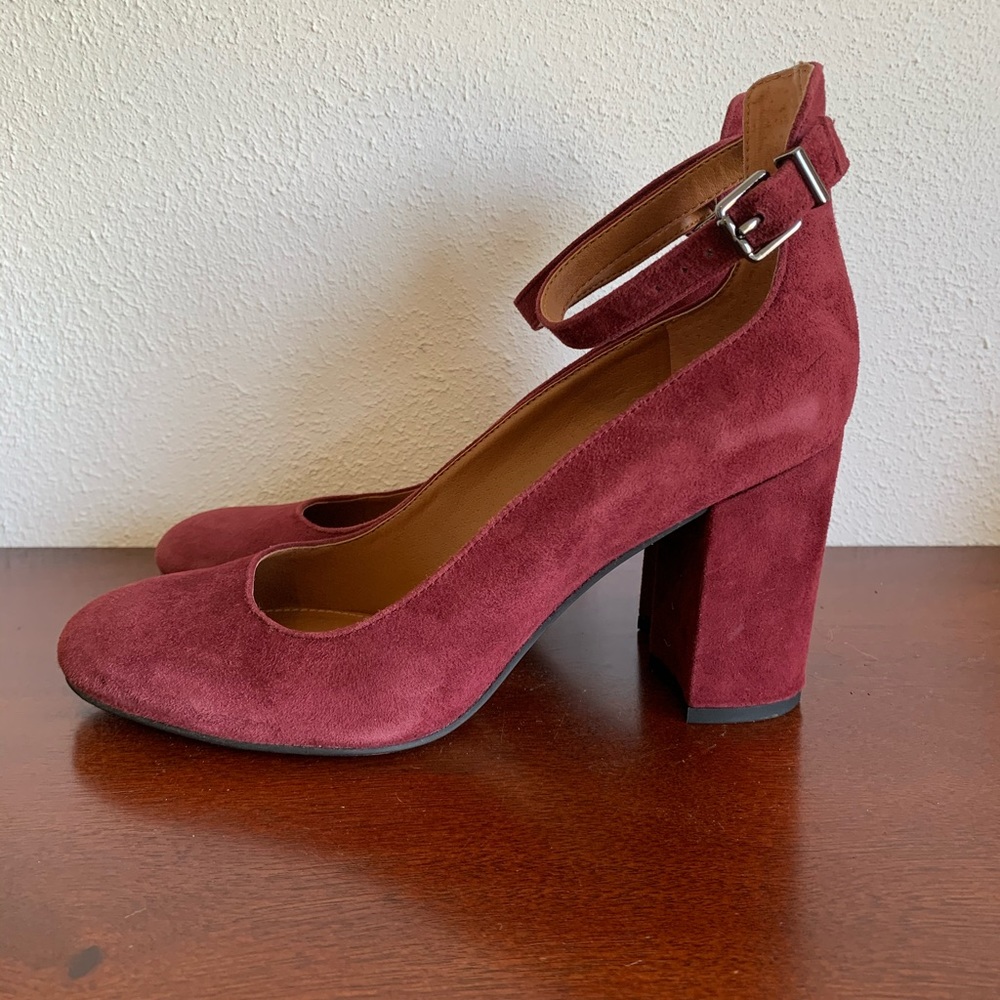 Franco Sarto Abbington Pumps